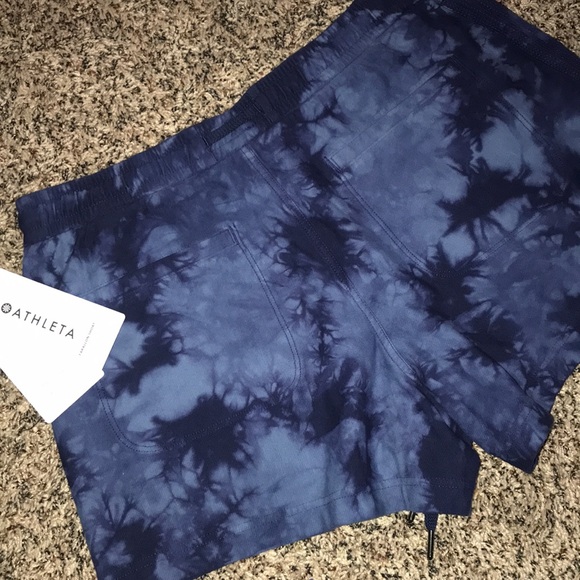 🥳HOST PICK!🥳Athleta Farallon Tie Dye short | NWT! - Picture 4 of 4